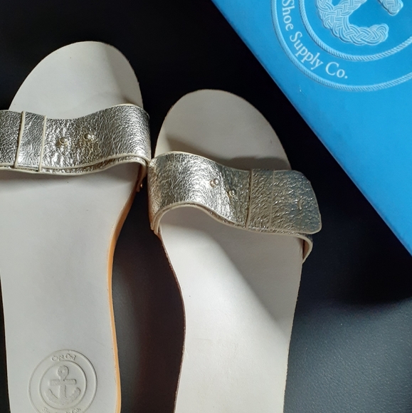 Shoes - Picture 3 of 3